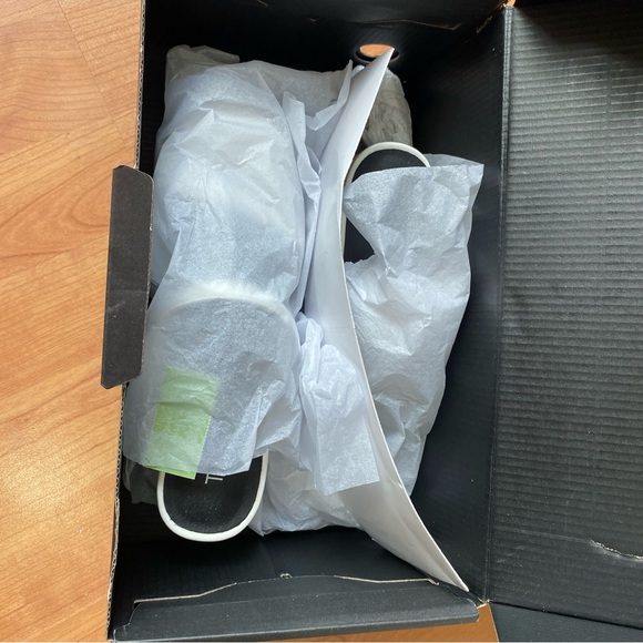 New Princess Polly Therapy White Slide Chunky Heels - New In Packaging (Size 5) - Picture 6 of 8